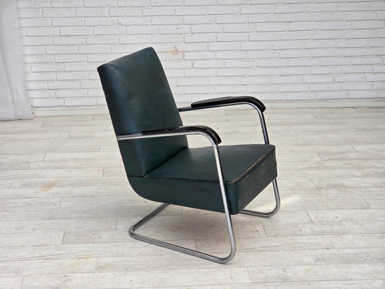 Image 1 of Fauteuil scandinave des années 1950, de style Bauhaus, en état d'origine.