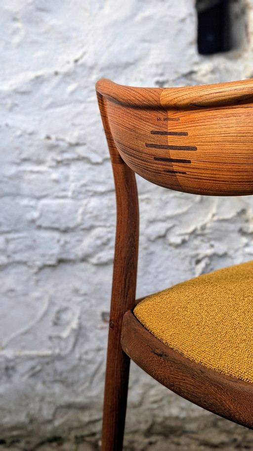 Johannes Andersen - Set of 4 Danish Teak Vintage Chairs - Produced by Uldum Møbelfabrik