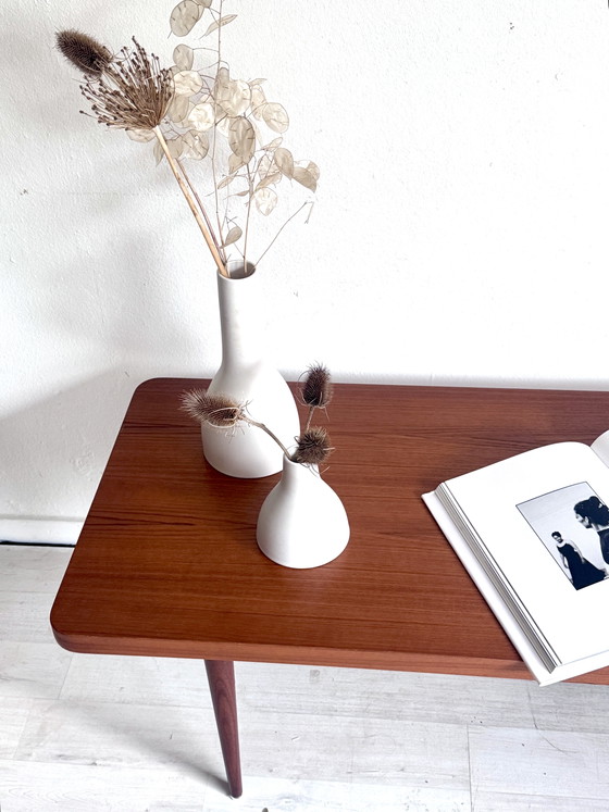 Vintage Teak Coffee Table 1960s – Wood (photo 3 of 9)