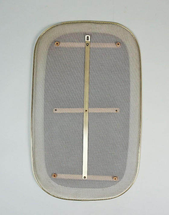 Image 1 of Wunderschöner Wandspiegel im Mid-Century-Modern-Stil der 1950er Jahre mit Drahtgeflechtrahmen und Messing