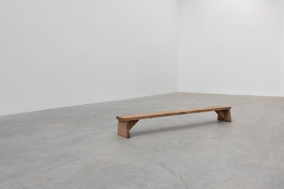 Image 1 of Panca bassa rustica francese in legno massello in stile wabi wabi, ca. 1880