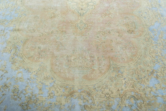 Image 1 of Handgeknoopt Vintage Royal vloerkleed - 379 x 304 cm - Fijne pastelkleuren