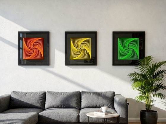 Image 1 of Tríptico espiral cromático – Juego de 3