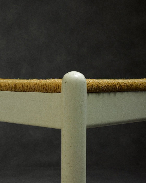 Image 1 of Coppia di sgabelli laccati bianchi e in corda