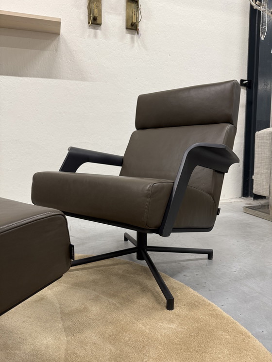 Image 1 of Harvink The Cape Fauteuil pivotant avec pouf Cuir de luxe