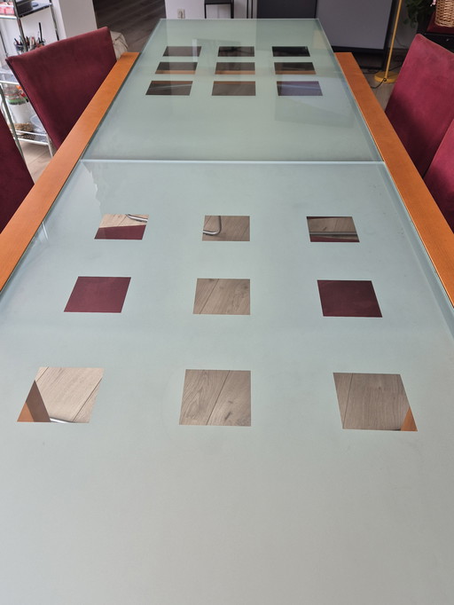 Ligne Roset glass table, extendable, with 4 Montel chairs