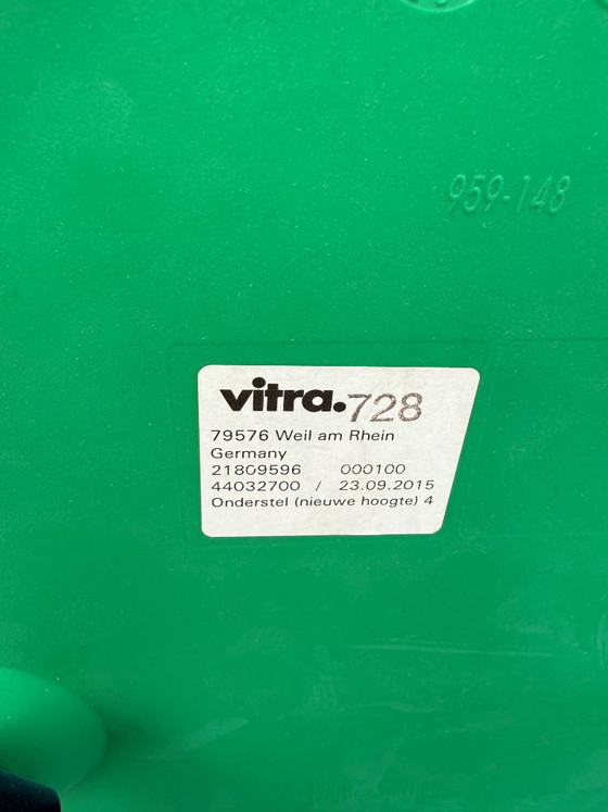 Vitra Eames DAW fully upholstered – Dining chairs, Metal, Plastic (photo 9 of 10)