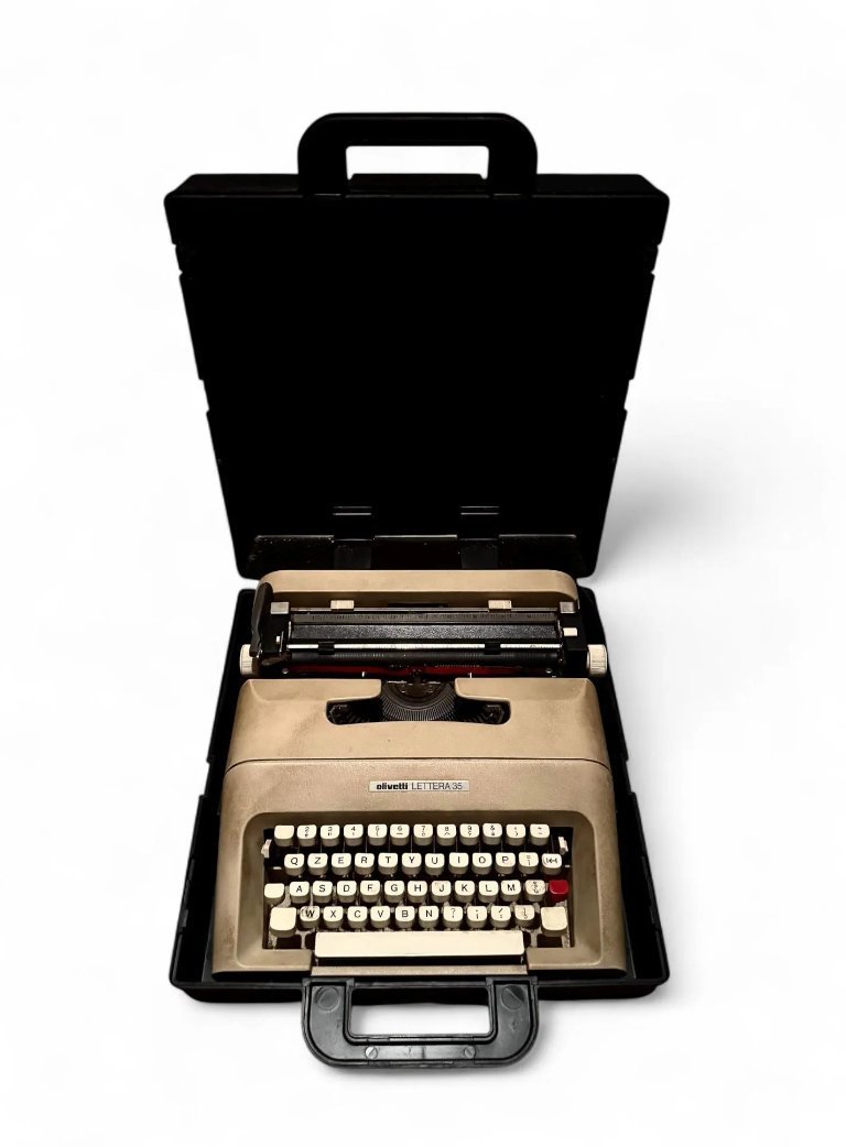 Olivetti Lettera 35 typewriter | Decorative Objects second-hand