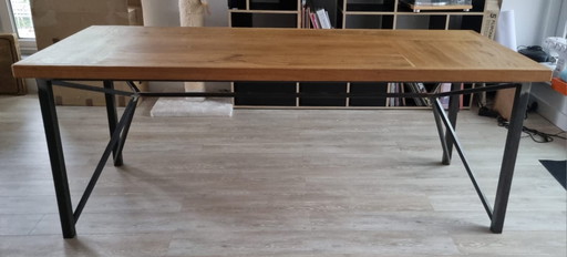 Tavolo da pranzo Fraai in legno massello con struttura in metallo. – eettafels, Wood (photo 2 of 5)