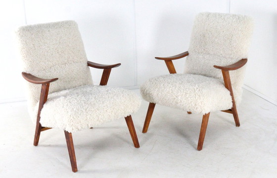 Image 1 of Poltrona vintage imbottita color crema modello 'Almere' | 2 pezzi disponibili