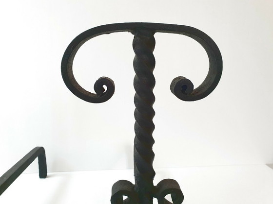 Image 1 of PAAR MODERNISTISCHE HAARDKAPJES VAN GEGOTEN STAAL JAREN 60/70 VINTAGE JAREN 60/70