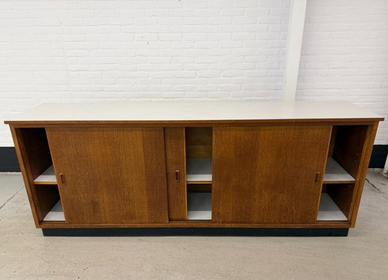 Armoire d'école vintage en teck avec portes coulissantes – Meubles tv, Wood (photo 13 of 22)