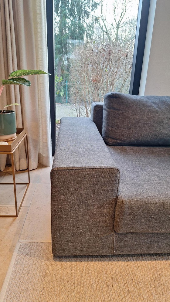 Image 1 of Divano 4 posti e pouf MDF Italia - modello Idea One