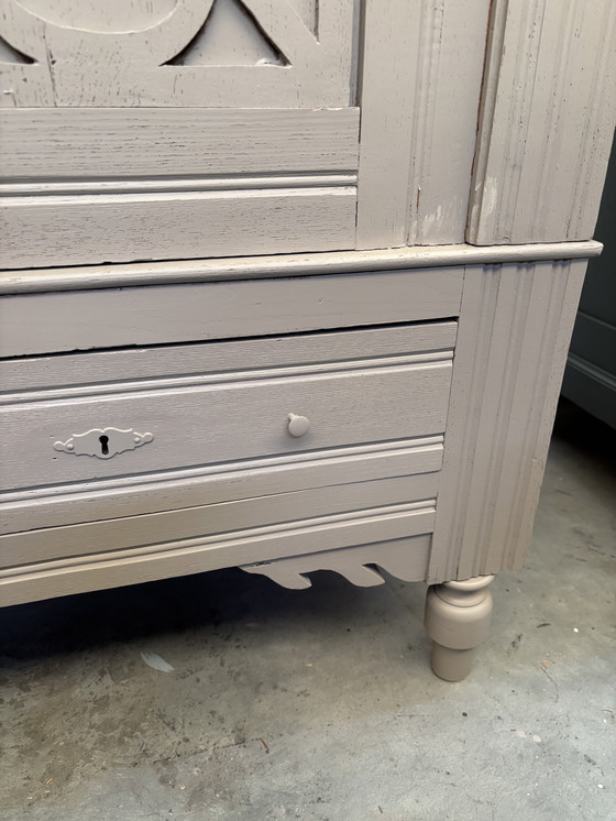 Image 1 of Brocante kledingkast