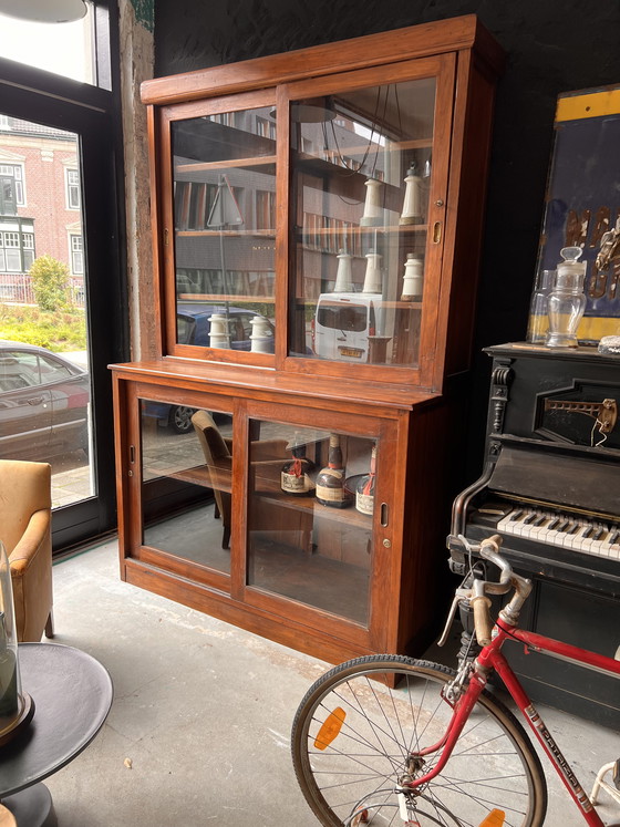 Image 1 of School vitrine kast 