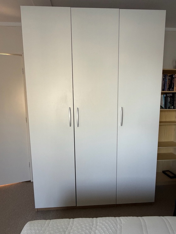 Armadio Moderno – Metallo, Legno (photo 13 of 15)