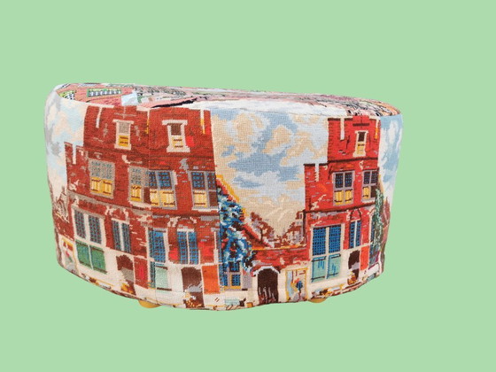 Image 1 of Cover for an oval pouf by Vermeer "Street in Delft"