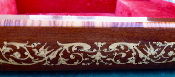 Image 1 of Swiss Large jewelry box with Reuge music box (incl. key) with image of Mona Lisa.