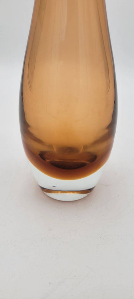 Amber glass vase (photo 5 of 5)