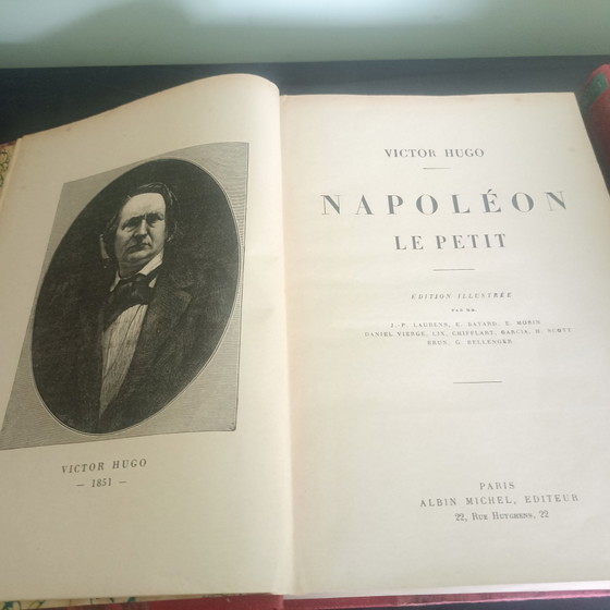 Image 1 of Beautiful, complete collection: Oeuvres Illustrées de Victor Hugo (ca. 1900)