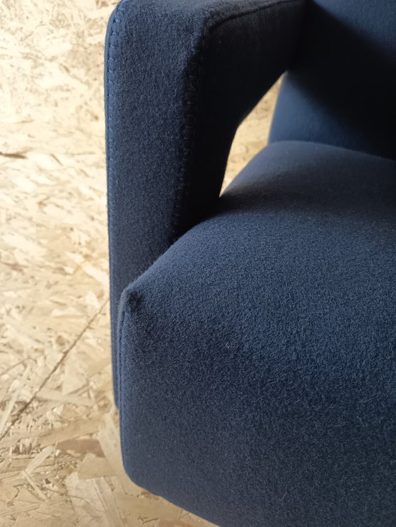 Image 1 of CASSINA Utrecht 637 armchair in Midnight BLUE Kvadrat wool by Gerrit Rietveld