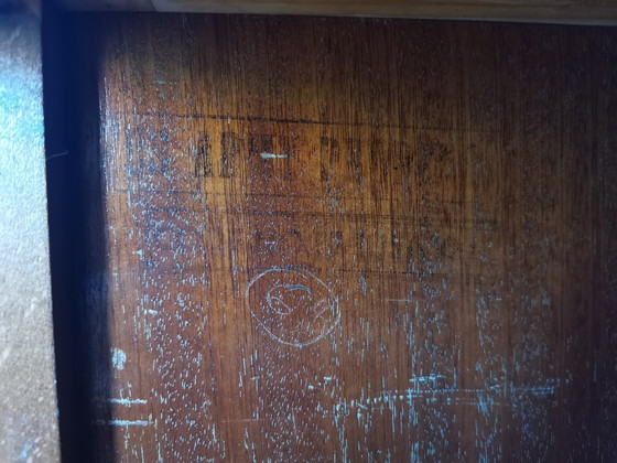 Image 1 of Armoire buffet en noyer caucasien env.1935