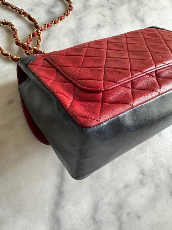 Image 1 of Borsa Chanel a patta singola, rossa e nera