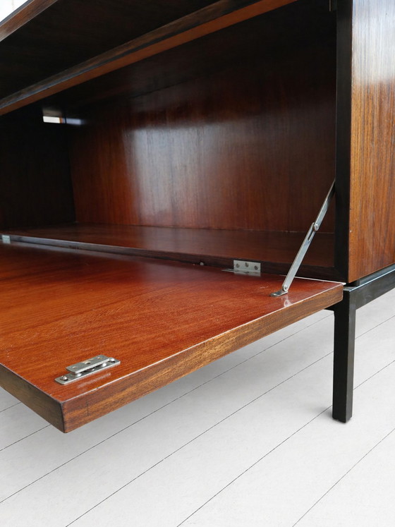 Aparador antiguo de palisandro con mueble para tocadiscos – Aparadores, Metal, Wood (photo 6 of 10)