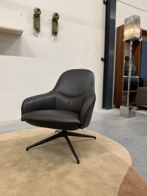 Poltrona girevole Leolux Lanah in pelle marrone Negev