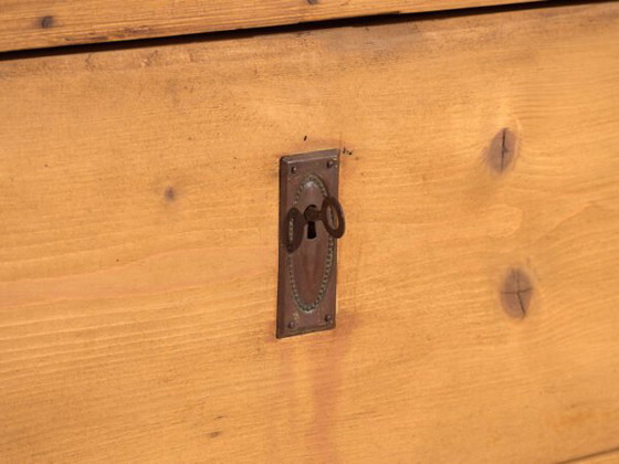 Antike Kommode mit drei Schubladen (ca. 1920) #17 – Kommoden, Rustic (photo 17 of 40)