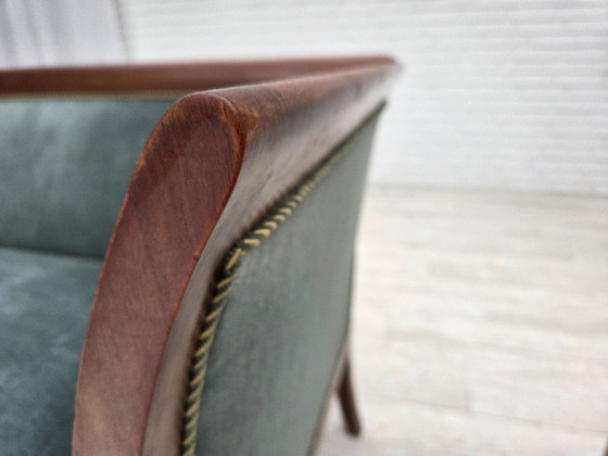 Image 1 of Divano danese a 3 posti, anni '50, rivestimento in velluto verde/blu, legno di frassino.