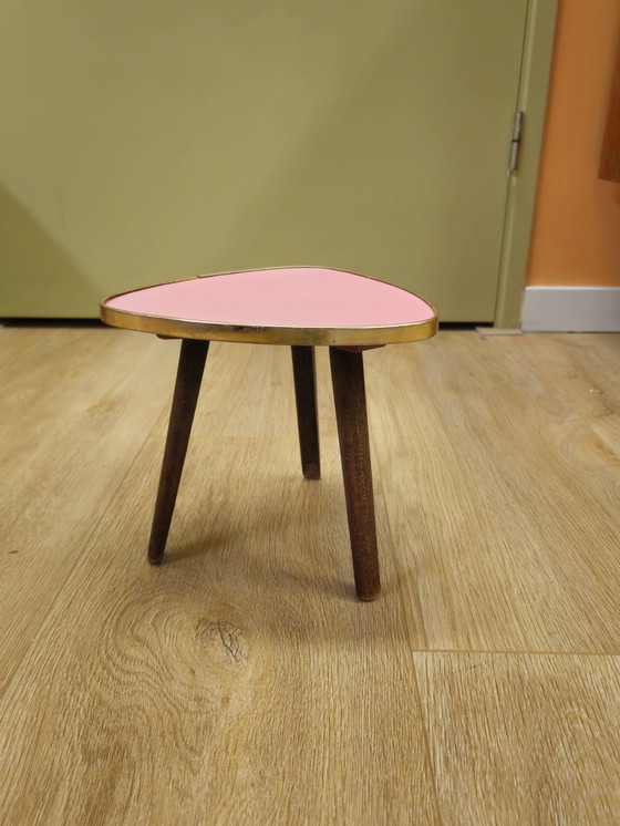 Image 1 of Table d'appoint vintage rose pour plantes, table de fenêtre, table de chevet