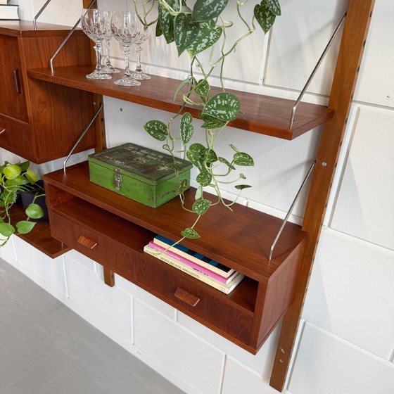 Armadi a muro vintage, Teak, Danese – Wood (photo 4 of 15)