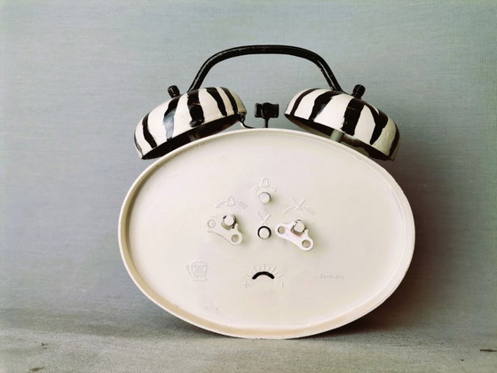 Image 1 of Vintage Duitse wekker met bel van Jerger