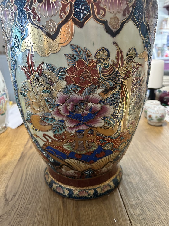 Image 1 of Antique Japanese Satsuma vase - richly decorated - 60 cm