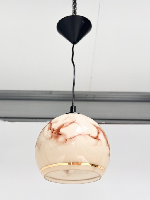 Runde Vintage-Deckenlampe mit Marmormuster, 1960er Jahre – hanglampen, Glass (photo 2 of 6)