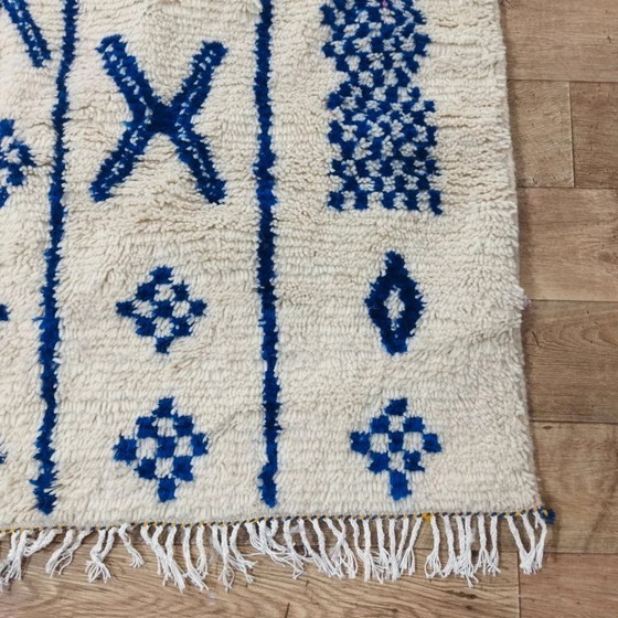 Image 1 of Berber-Azilal-Wollteppich – 100 % Naturwolle, handgefertigt (260 × 150 cm)