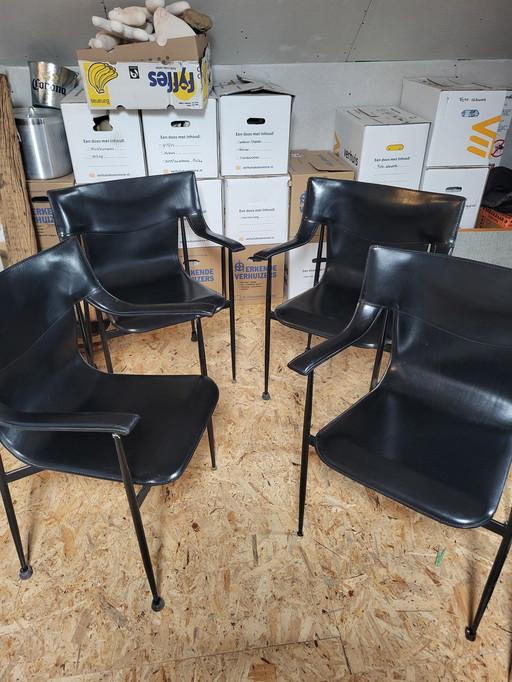 4 chaises de salle à manger en cuir noir, marque italienne Fasem