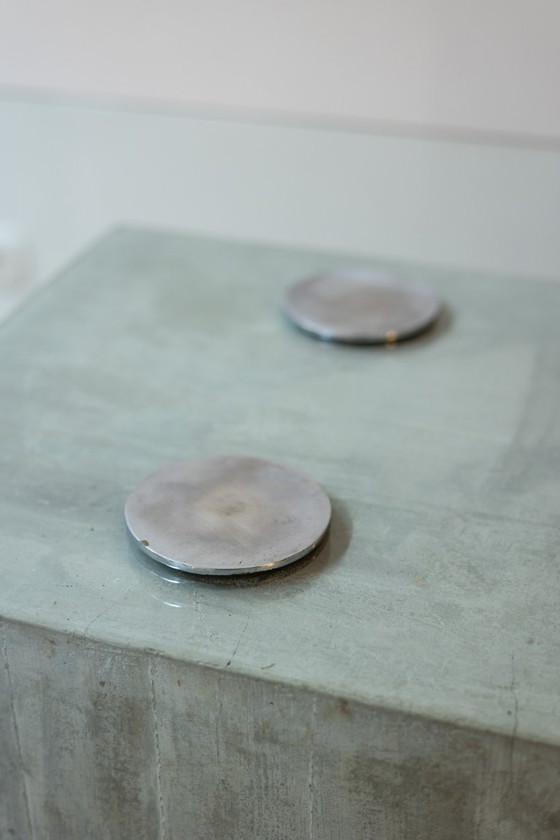 Image 1 of Saporiti. Brutalistischer und minimalistischer Schreibtisch aus Glas und Beton. 1970er Jahre.