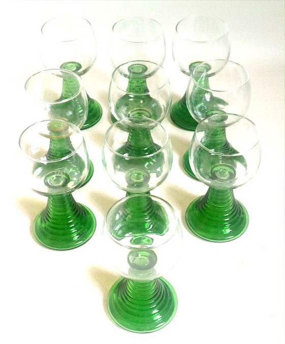 Image 1 of Set van 10 Roemer wijnglazen, 16 cm hoog.