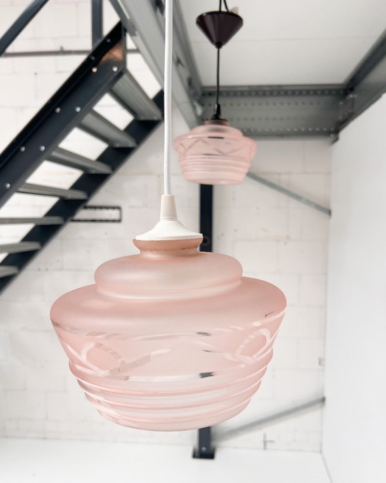 Lampada da soffitto in vetro rosa (ciascuna), anni '60 – Lampade a sospensione, Glass, Vintage (photo 2 of 10)