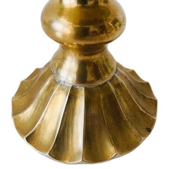 Image 1 of Vintage mid-century messing schaal op voet lotus bloem 1950's