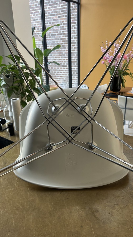 Image 1 of 6x Vitra Eames Dar Stühle (weiß)