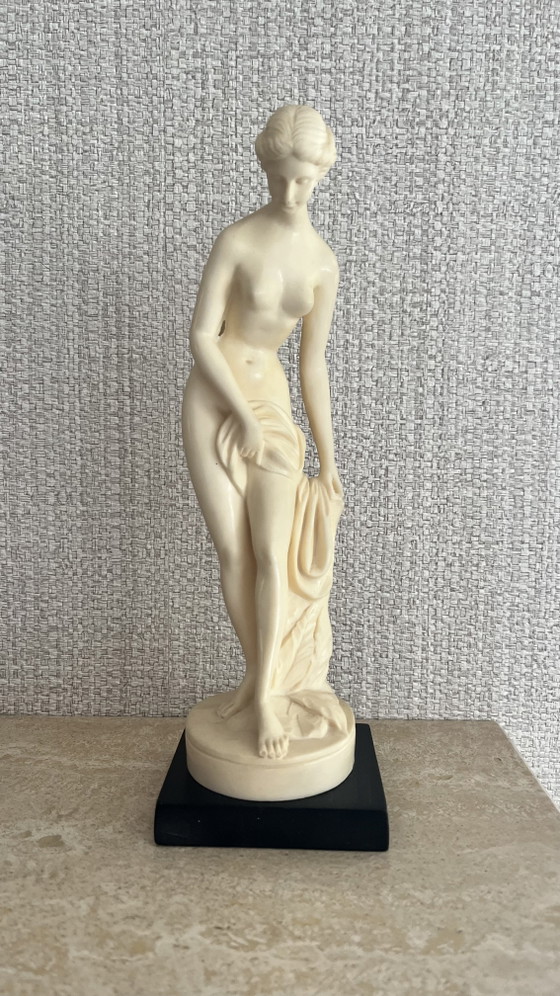 Escultura antigua de A. Santini, 'La bañista'. – Other (photo 3 of 5)