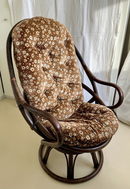 Vintage Rotan Egg Draaistoel Met Origineel Kussen - Perfecte Staat