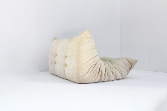 Image 1 of Vintage Togo 2 zits sofa beige velvet ligne roset Michel Ducaroy