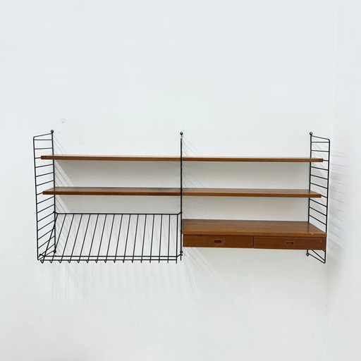 Scaffali a muro in teak Mid-Century Nisse Strinning string design, anni '60