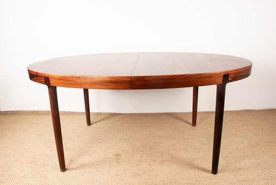 Image 1 of Grande tavolo da pranzo ovale estensibile in palissandro danese di Harry Østergaard per Randers Mobelfabrik 1960.