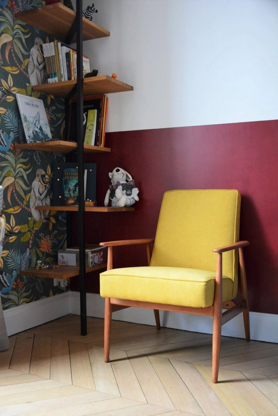 Image 1 of Gele MR-fauteuil