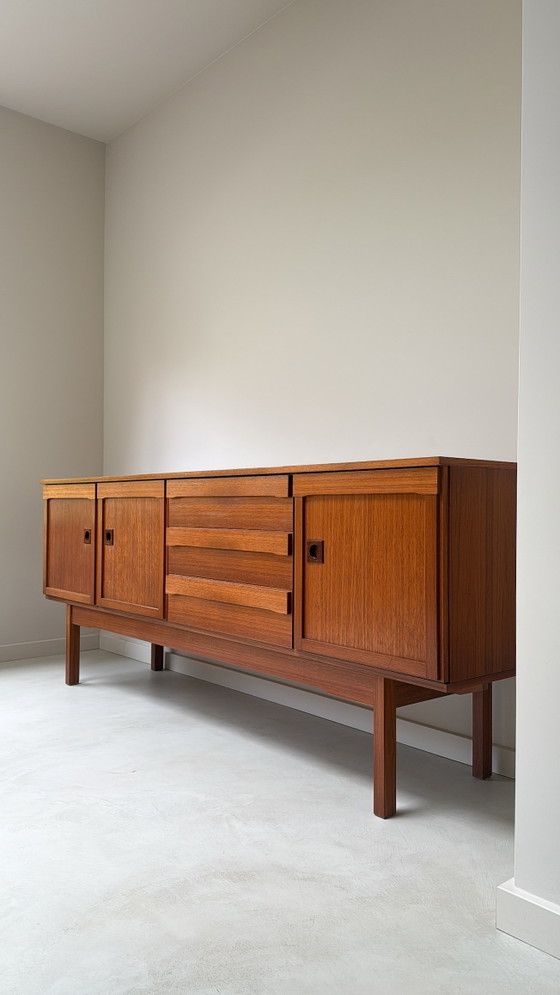Credenza vintage in legno di teak – Credenze, Wood (photo 2 of 13)